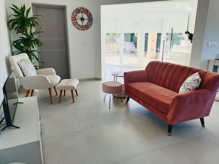 Villa de lujo con parcela urbana adicional en El Rafalet, Jávea