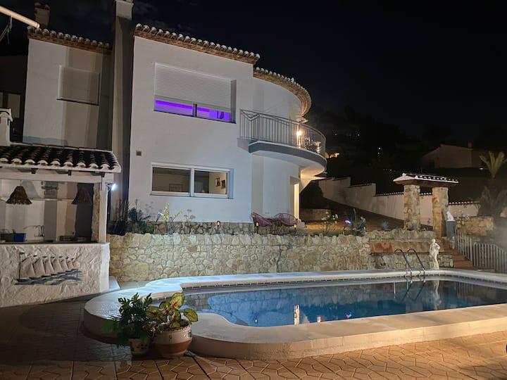 Villa de lujo con parcela urbana adicional en El Rafalet, Jávea