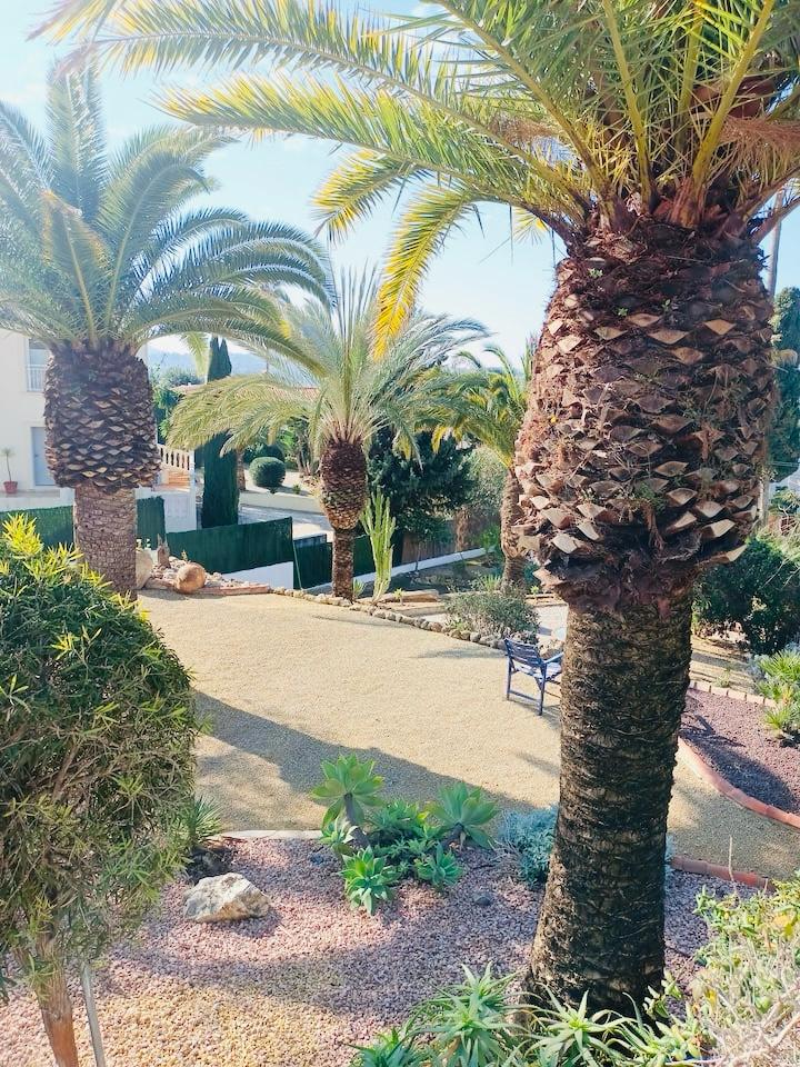 Villa de lujo con parcela urbana adicional en El Rafalet, Jávea