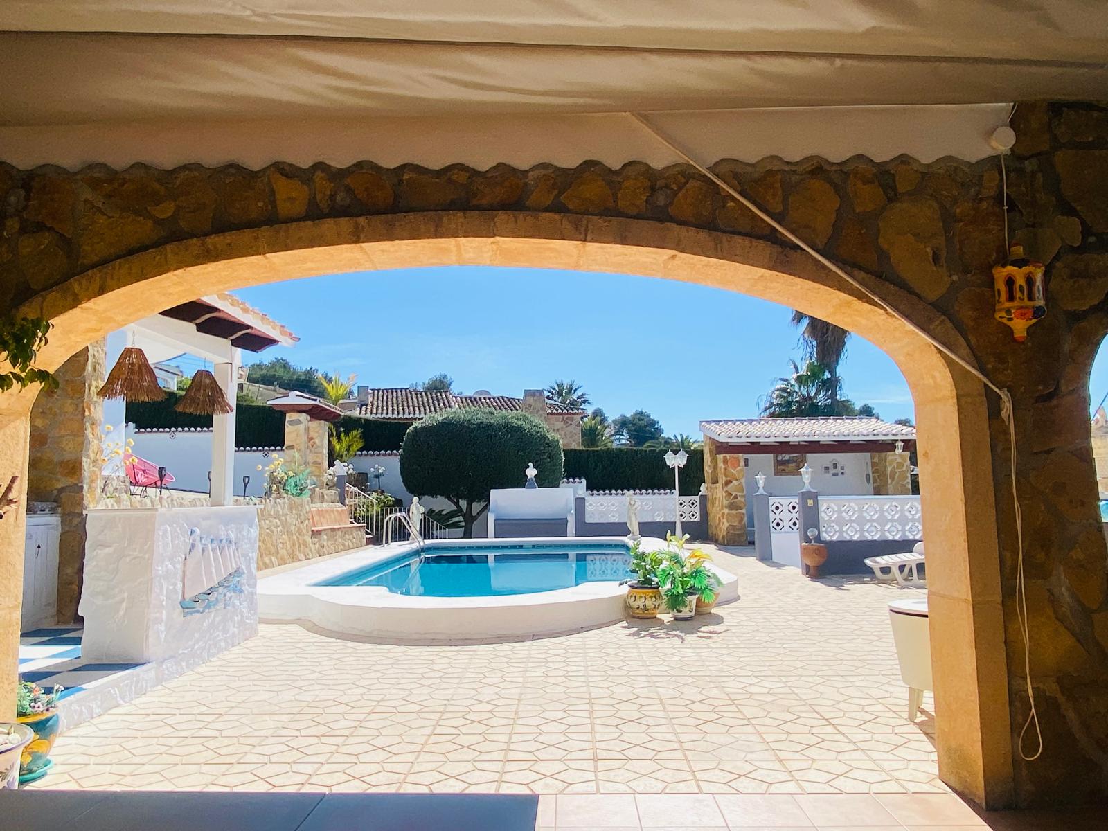 Villa de lujo con parcela urbana adicional en El Rafalet, Jávea