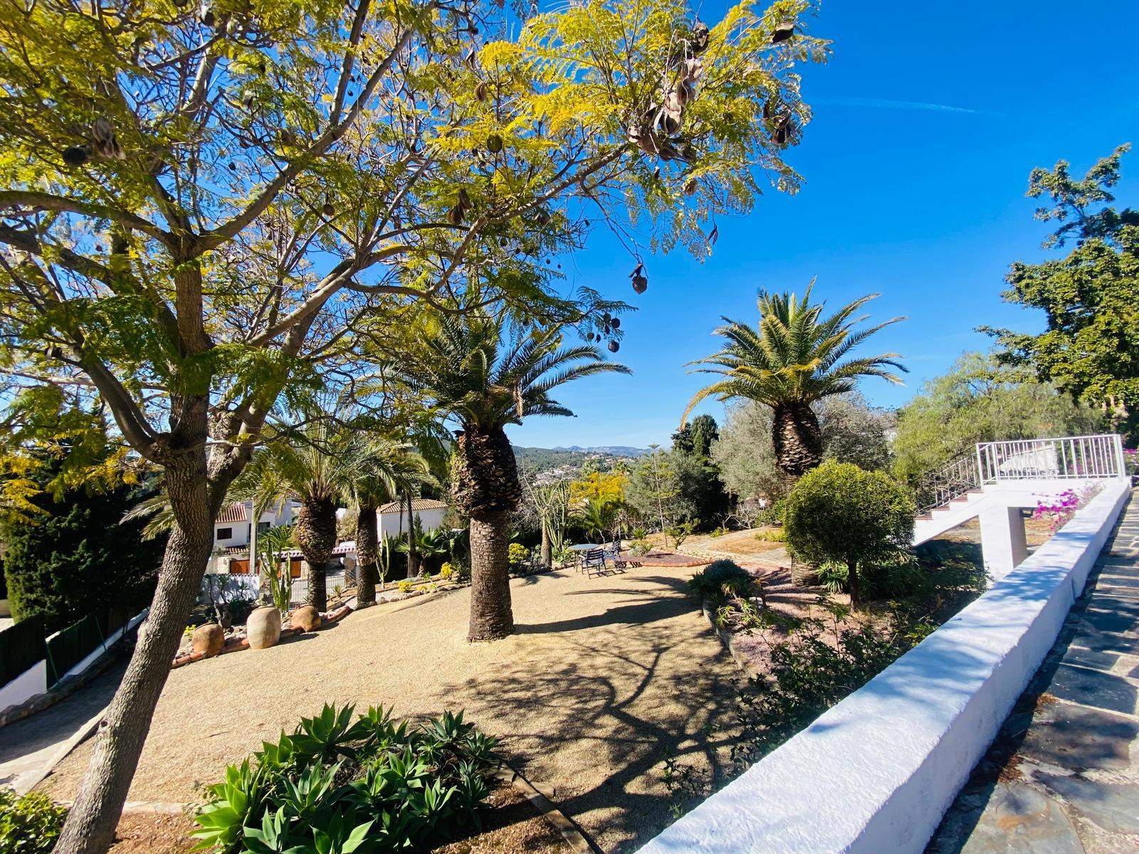 Villa de lujo con parcela urbana adicional en El Rafalet, Jávea