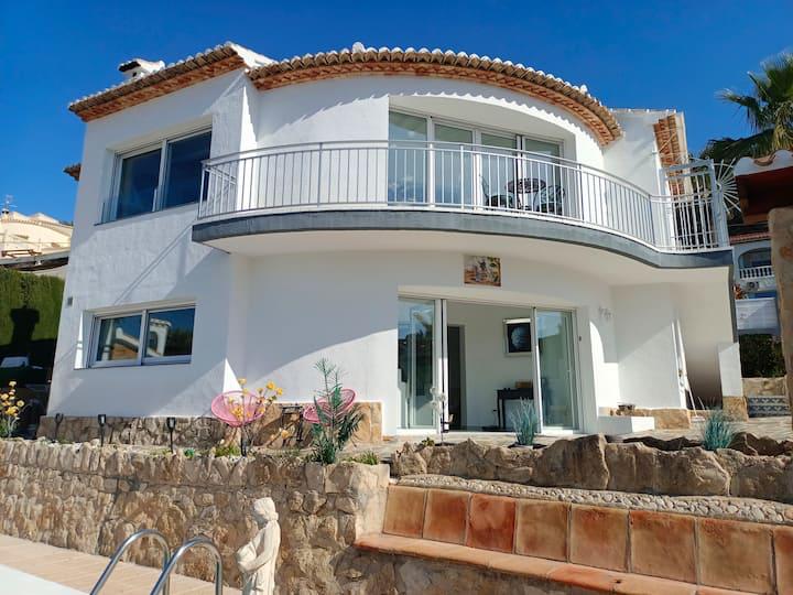 Villa de lujo con parcela urbana adicional en El Rafalet, Jávea