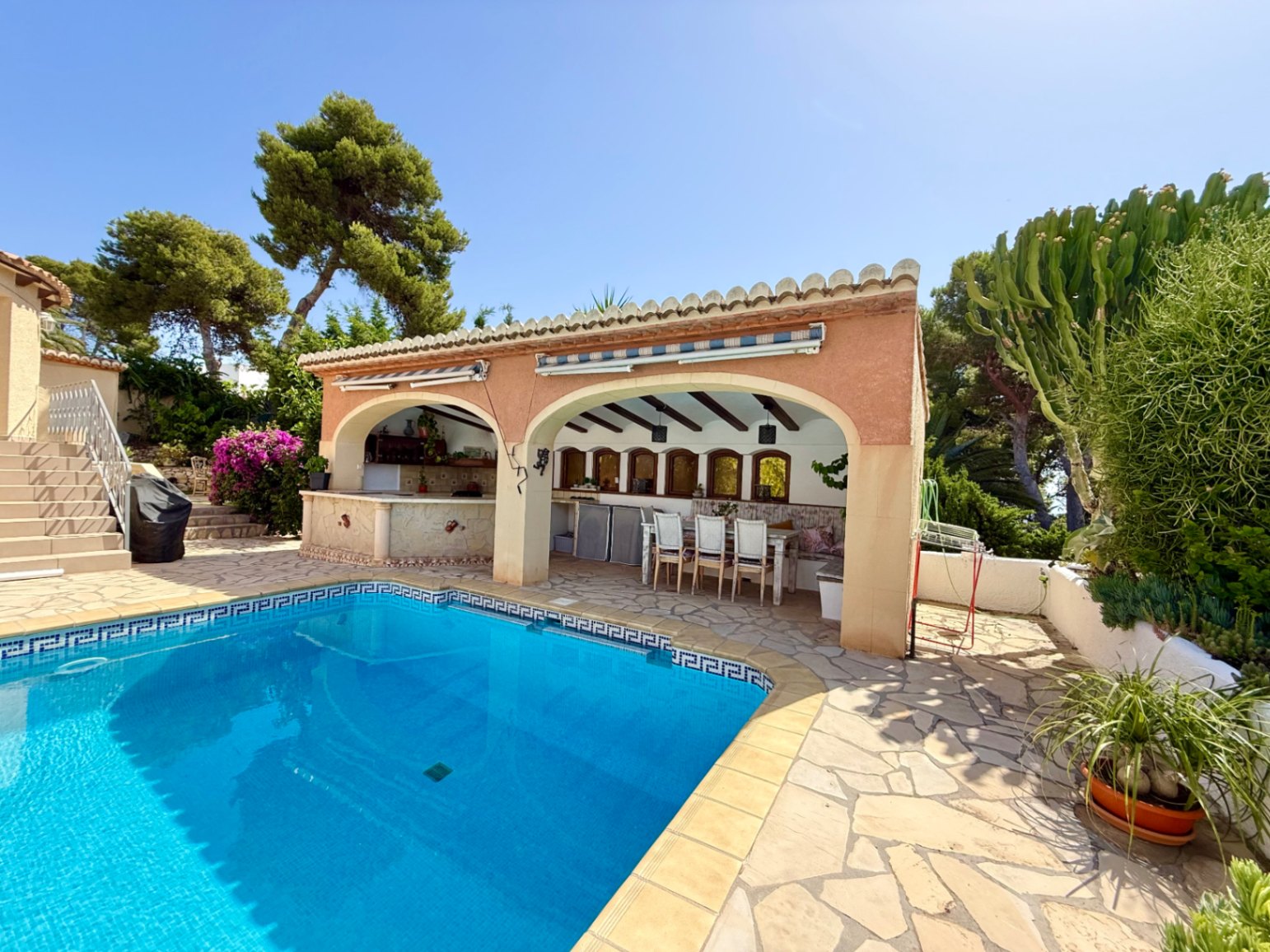 Villa with Panoramic Sea Views in Balcón al Mar, Jávea