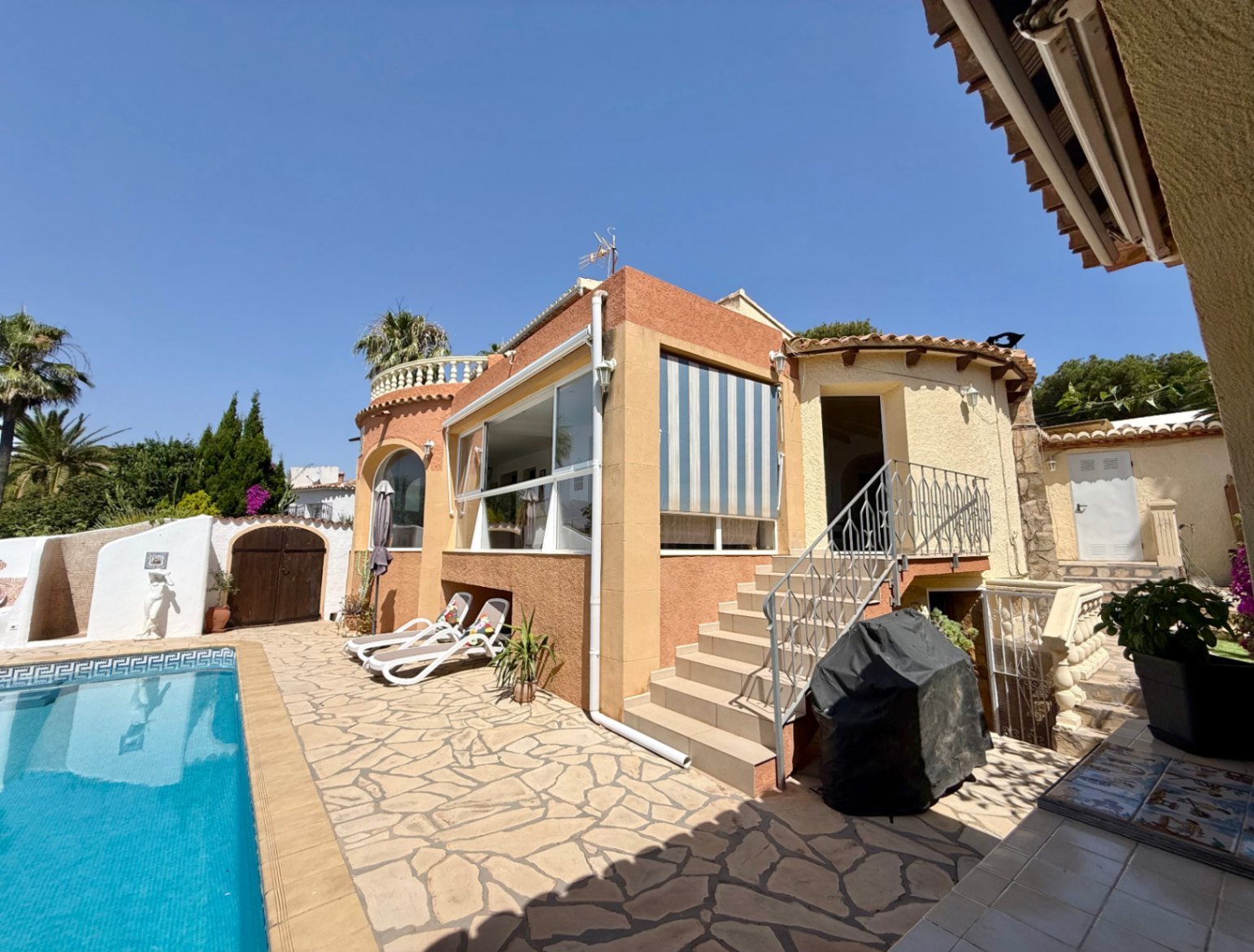 Villa with Panoramic Sea Views in Balcón al Mar, Jávea