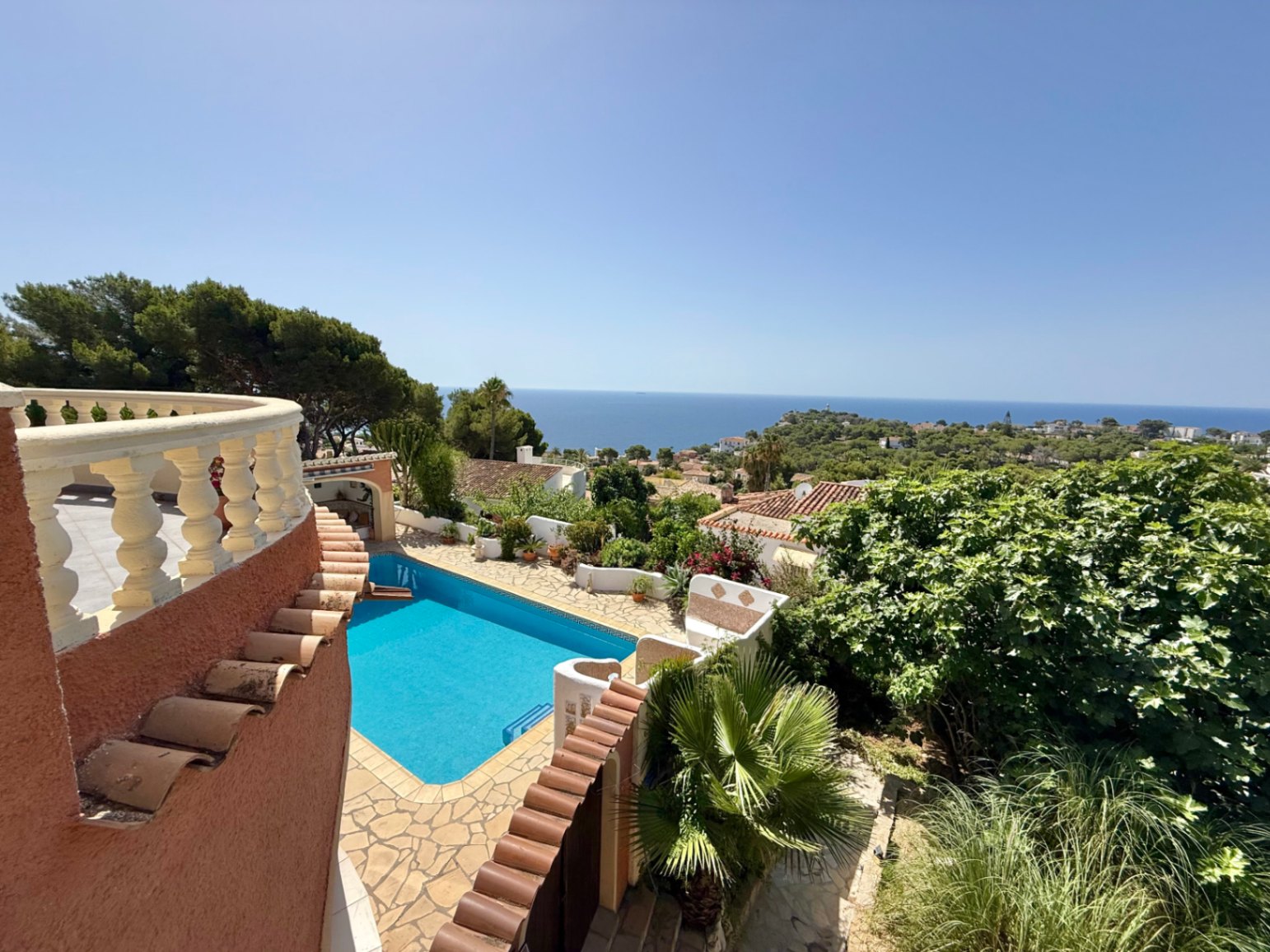 Villa with Panoramic Sea Views in Balcón al Mar, Jávea