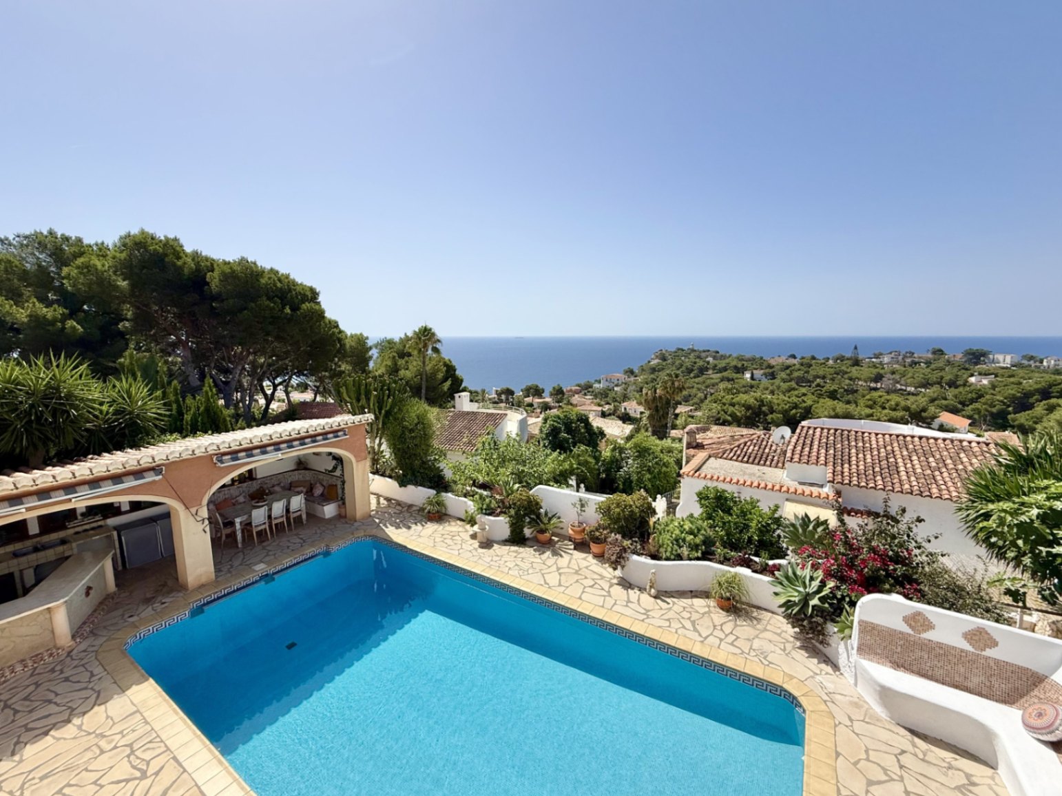 Villa with Panoramic Sea Views in Balcón al Mar, Jávea