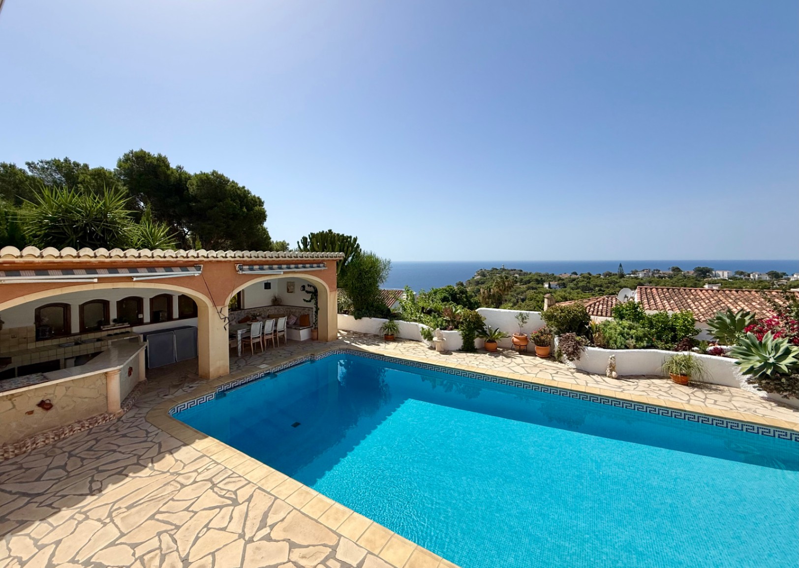 Villa with Panoramic Sea Views in Balcón al Mar, Jávea