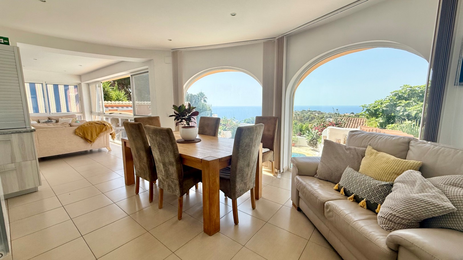 Villa with Panoramic Sea Views in Balcón al Mar, Jávea