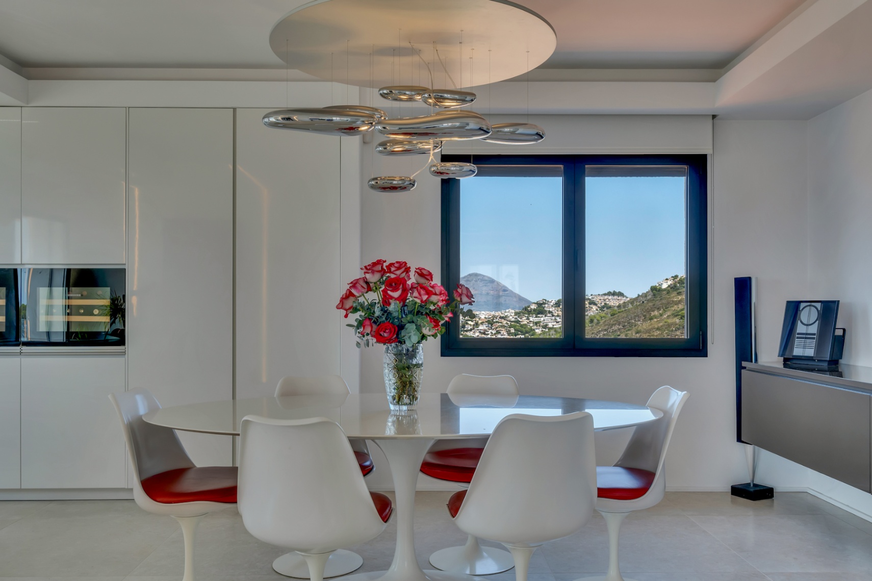 Villa con vistas panorámicas únicas al mar, la montaña y atardeceres sobre El Portet