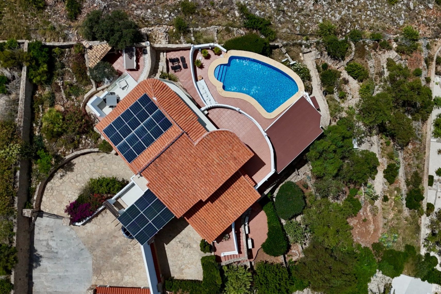 Villa con vistas panorámicas únicas al mar, la montaña y atardeceres sobre El Portet