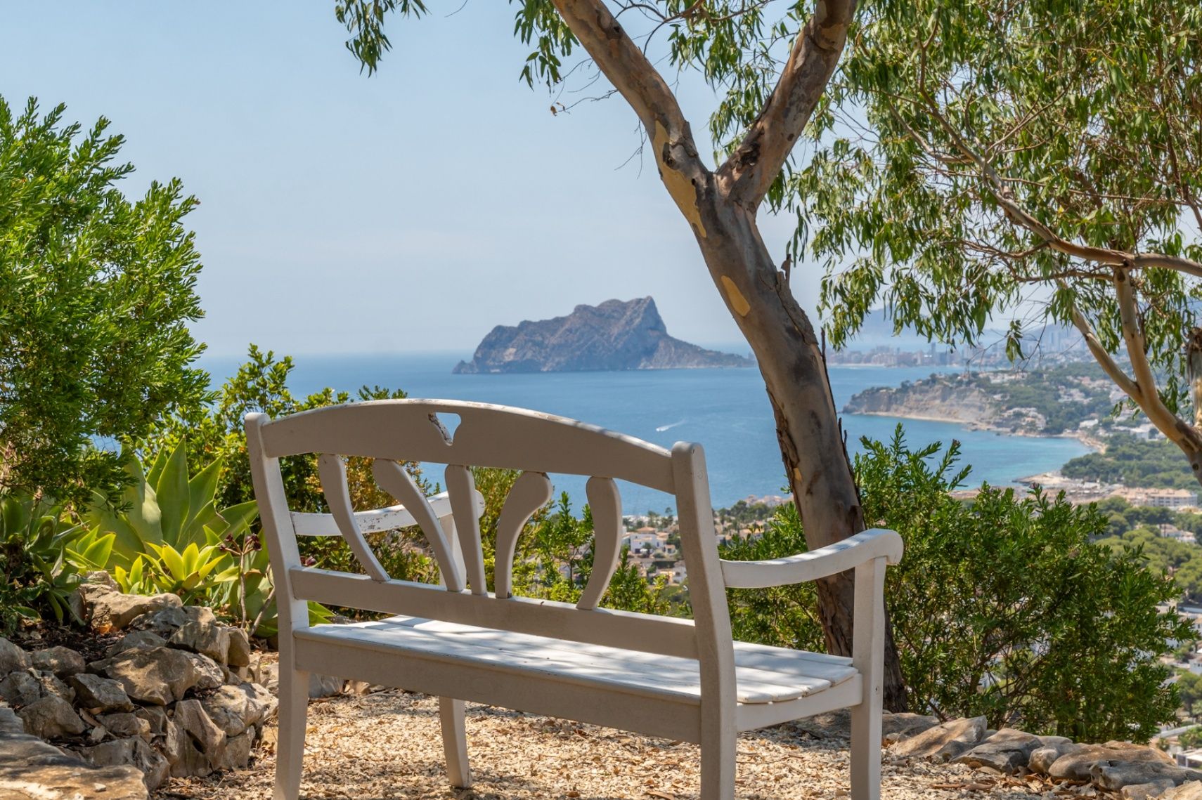 Villa con vistas panorámicas únicas al mar, la montaña y atardeceres sobre El Portet