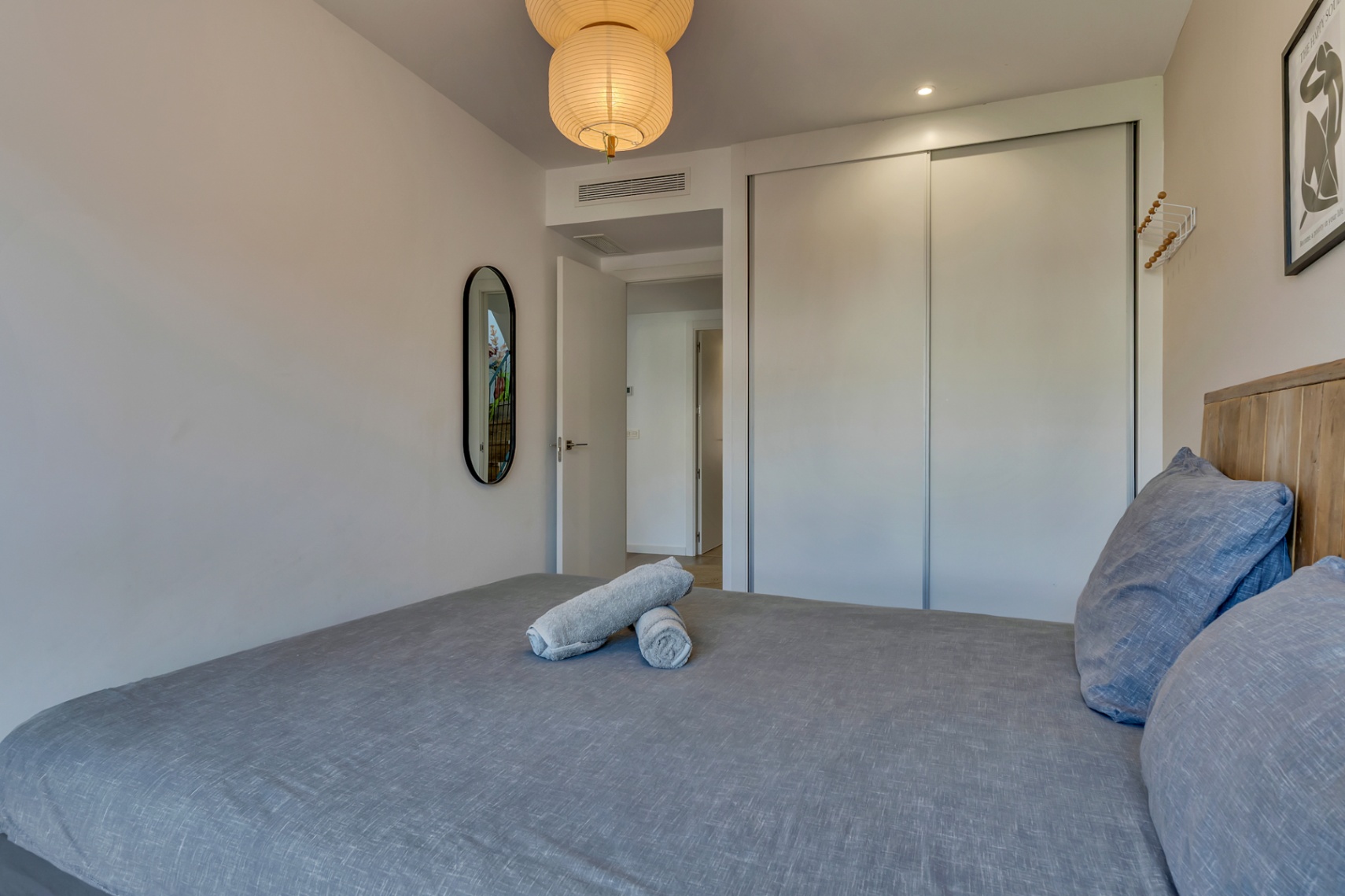 Exclusive 3-bedroom apartment with a huge private solarium and sea views in Javea.