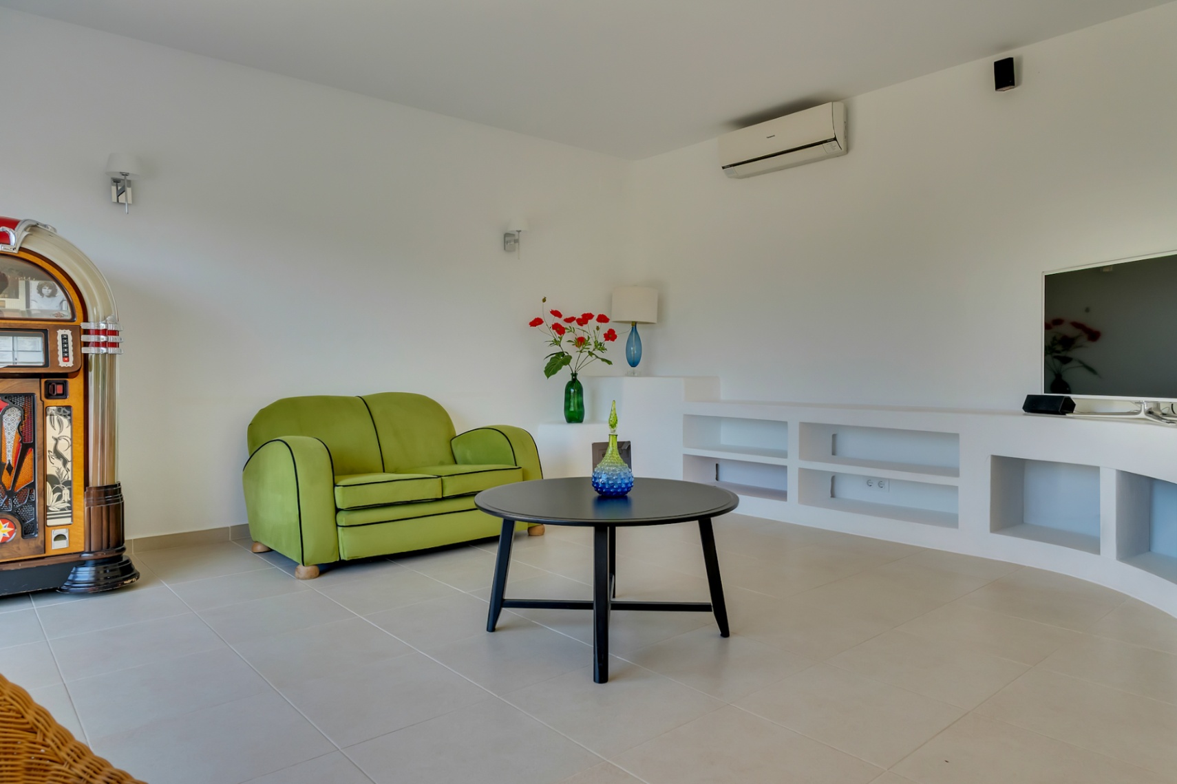 Stunning Ibiza-Style Villa with Tennis Court and Montgo Views in Javea