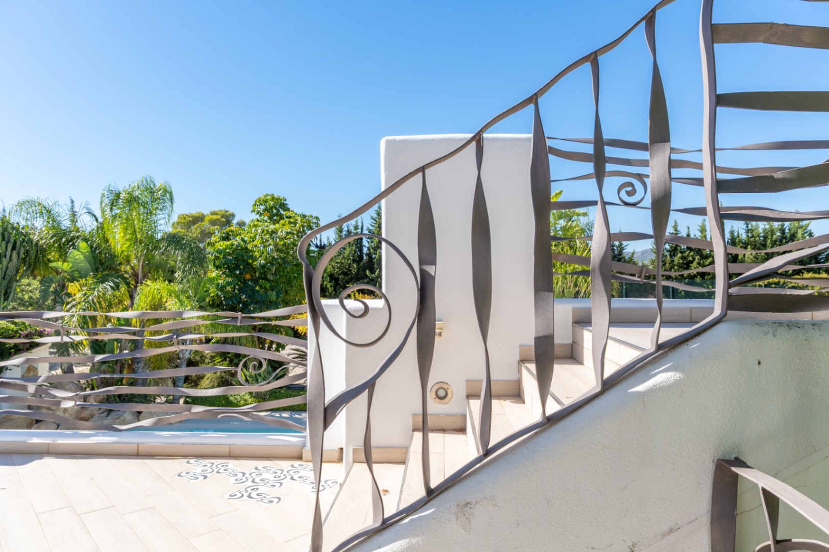 Stunning Ibiza-Style Villa with Tennis Court and Montgo Views in Javea