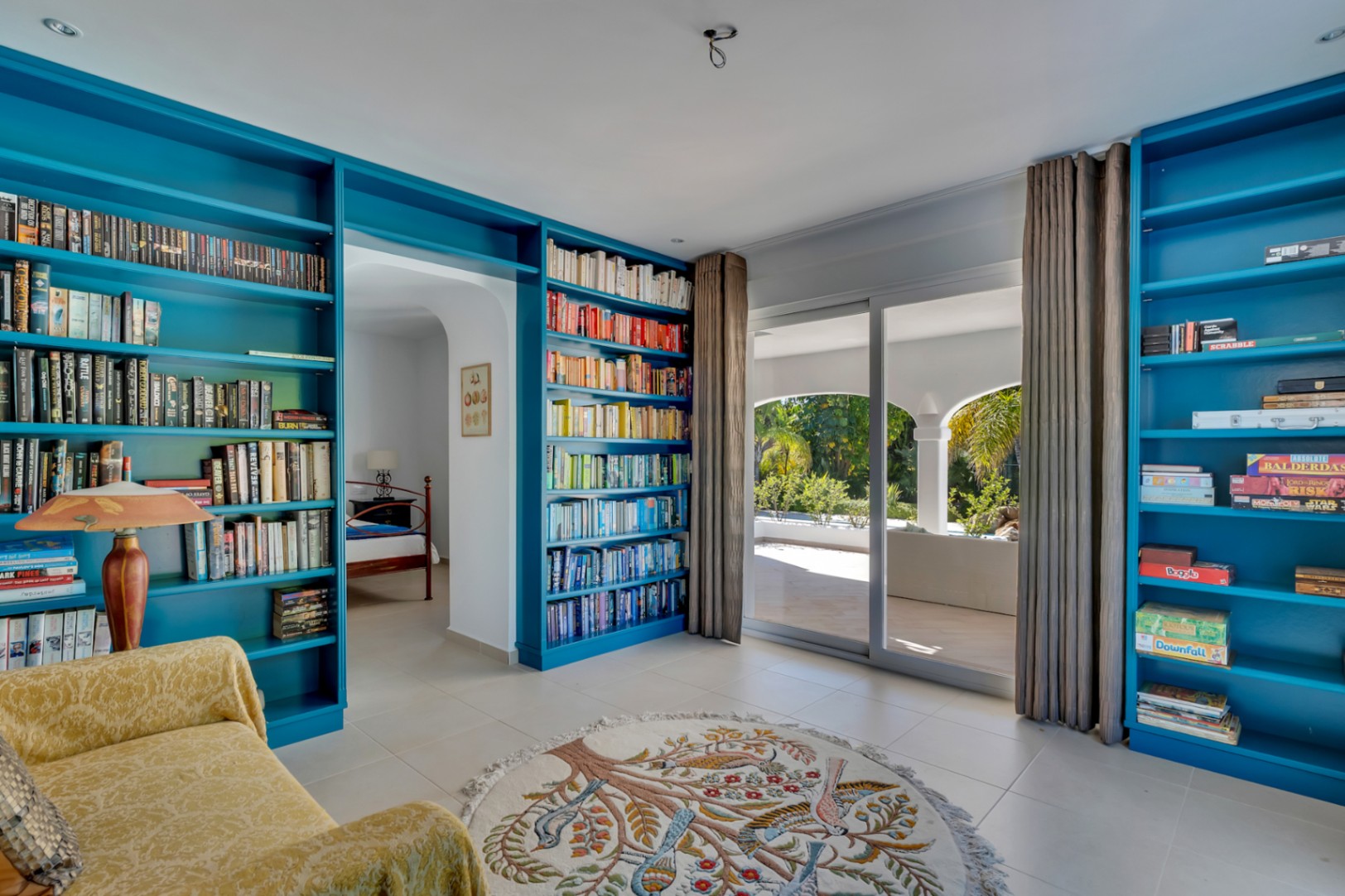 Stunning Ibiza-Style Villa with Tennis Court and Montgo Views in Javea
