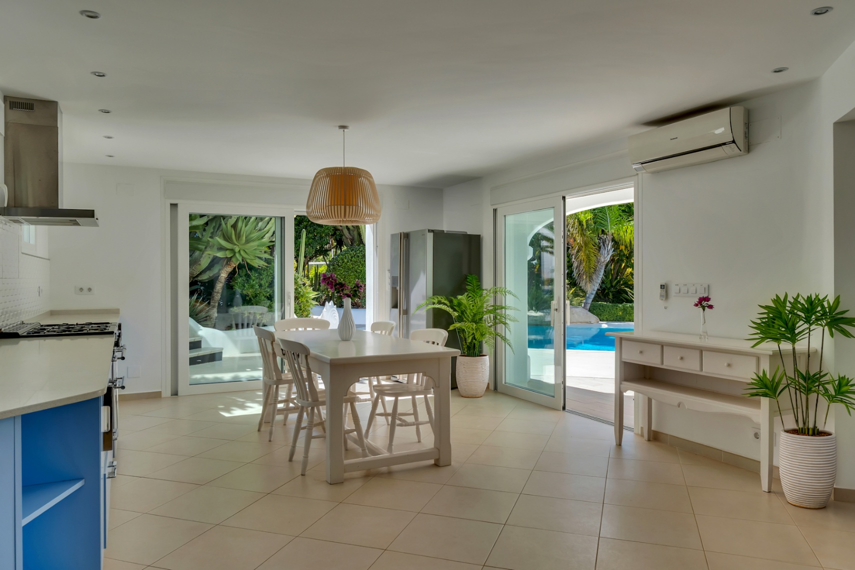 Stunning Ibiza-Style Villa with Tennis Court and Montgo Views in Javea