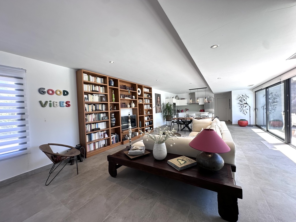 Villa moderne de plain-pied à vendre à Jávea