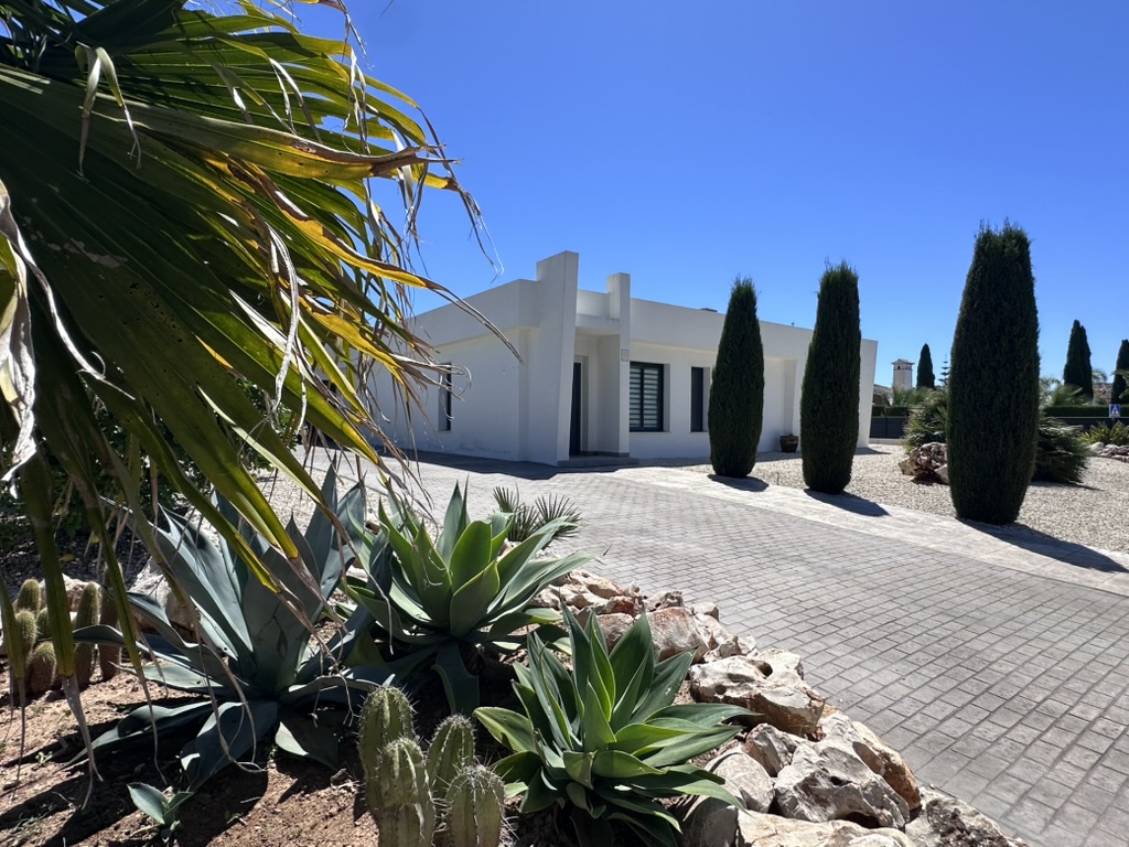 Villa moderne de plain-pied à vendre à Jávea