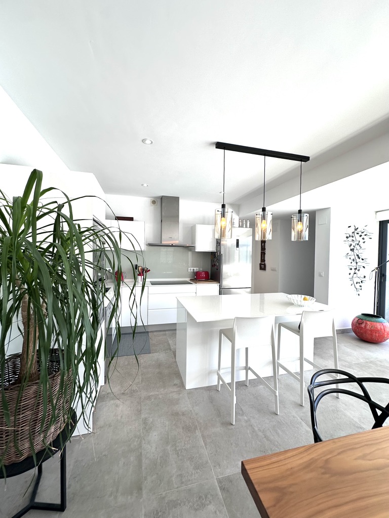 Villa moderne de plain-pied à vendre à Jávea