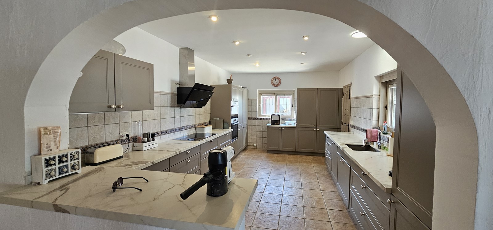 Encantadora finca reformada con piscina privada, gran parcela llana y placas solares